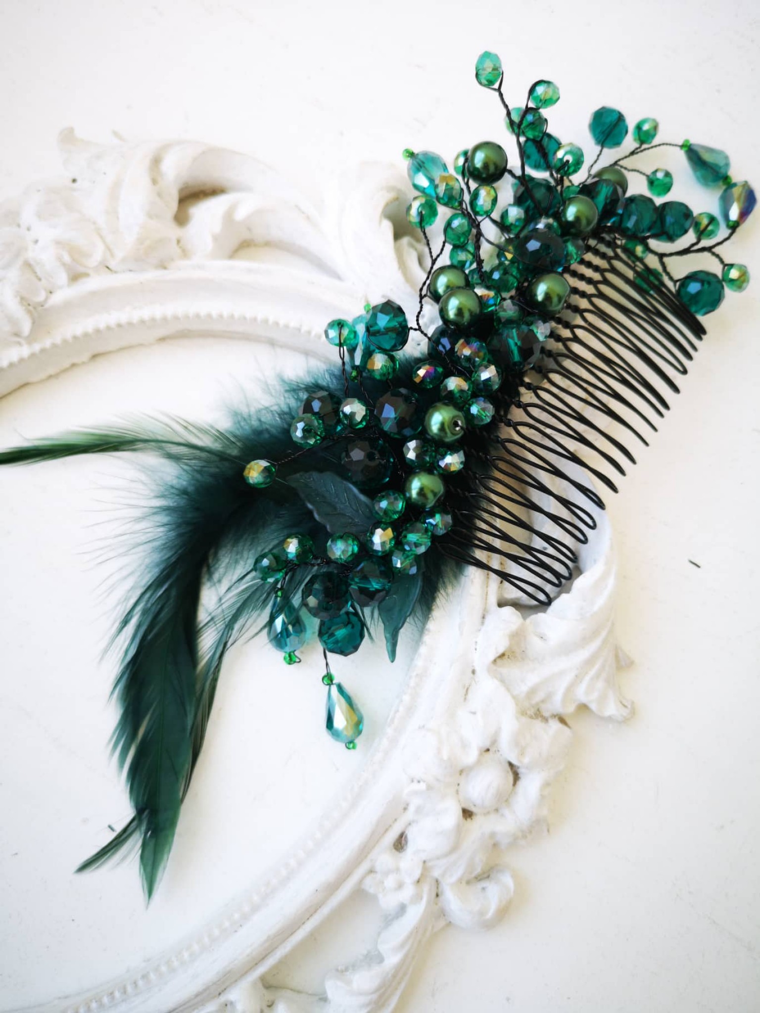 Stunning Green Crystal Hair Comb with Feathers - Grace of Artemis Stunning Green Crystal Hair Comb with Feathers - Grace of Artemis