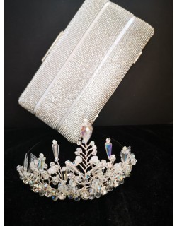 Crowns with crystals and pearls Crowns with crystals and pearls